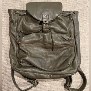 Wanderers Travel Co. Byron Backpack – Olive Green Leather EUC